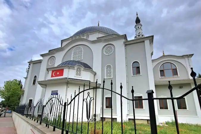 Akşemsettin Mahallesi Merkez Cami