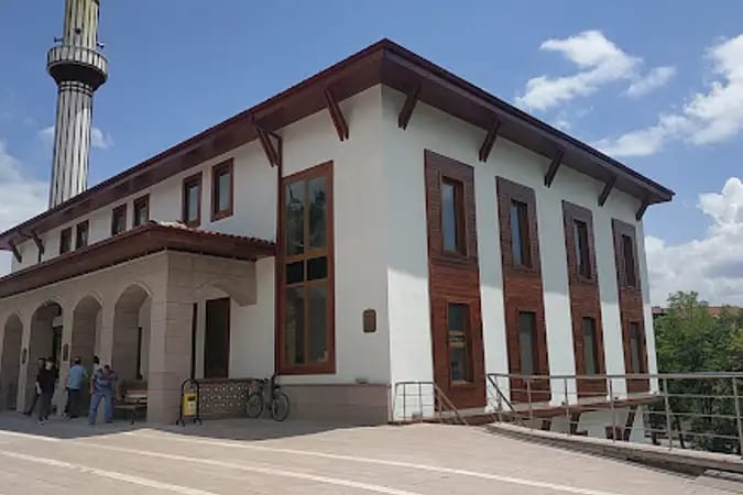 Şehitlik Cami